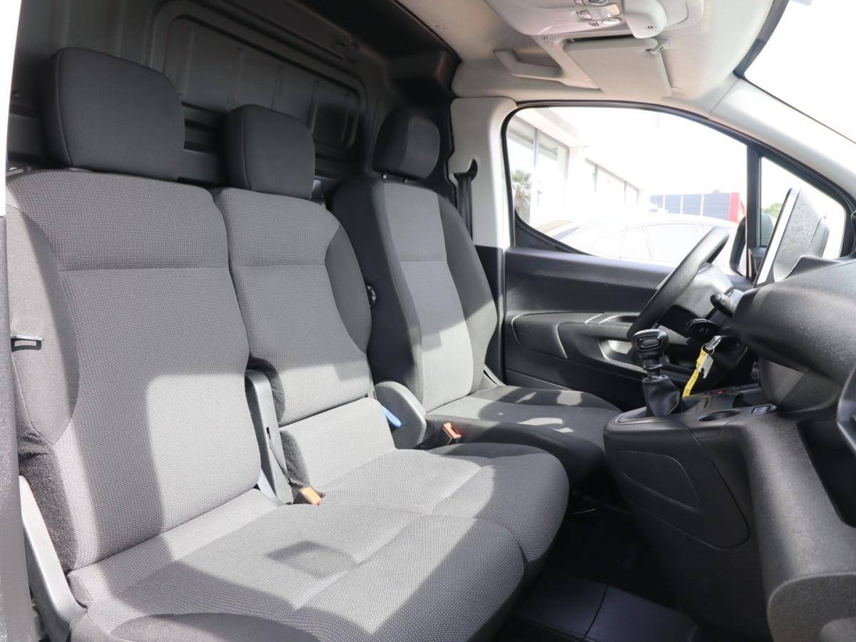 peugeot-partner-2023-diesel-1499cc