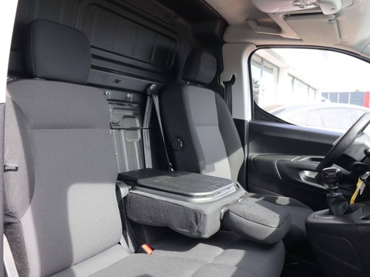 peugeot-partner-2023-diesel-1499cc