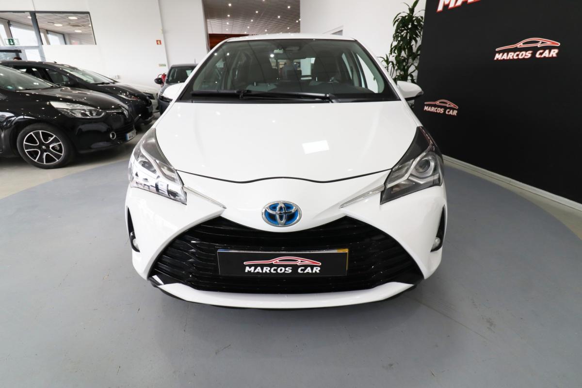 toyota-yaris-2017-hibrido-1497cc