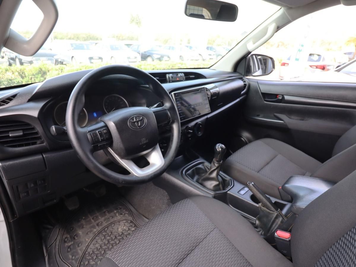 toyota-hilux-2018-diesel-2393cc