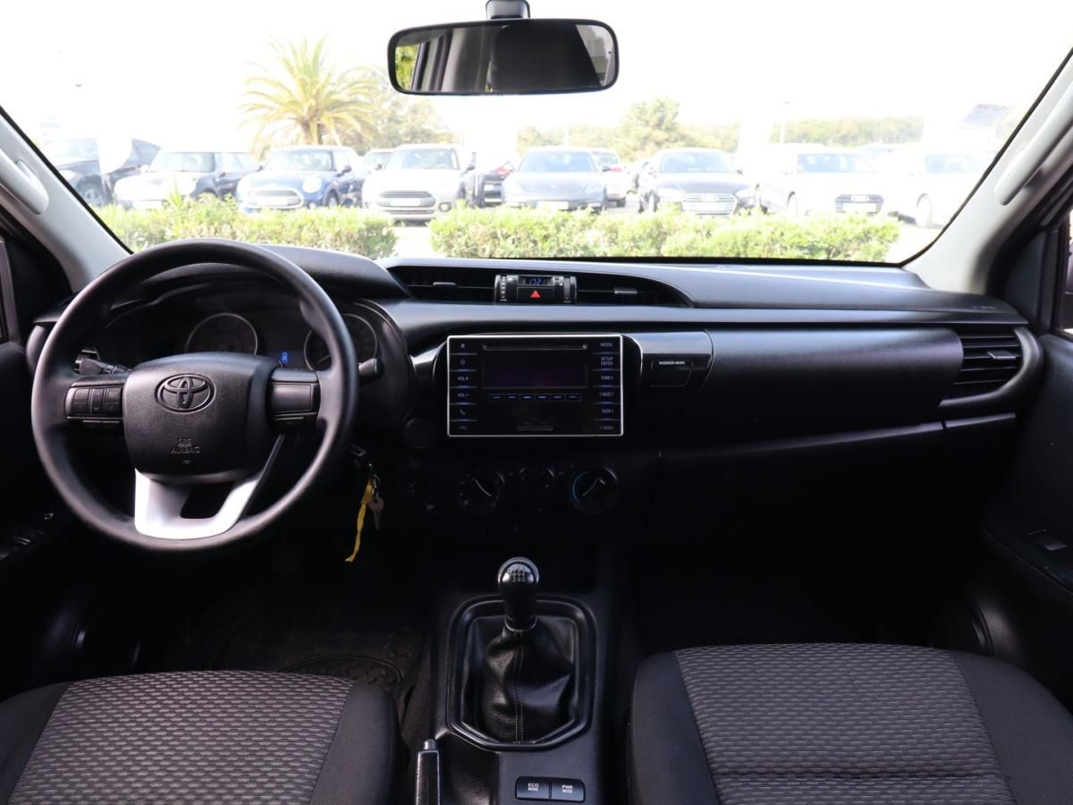toyota-hilux-2018-diesel-2393cc