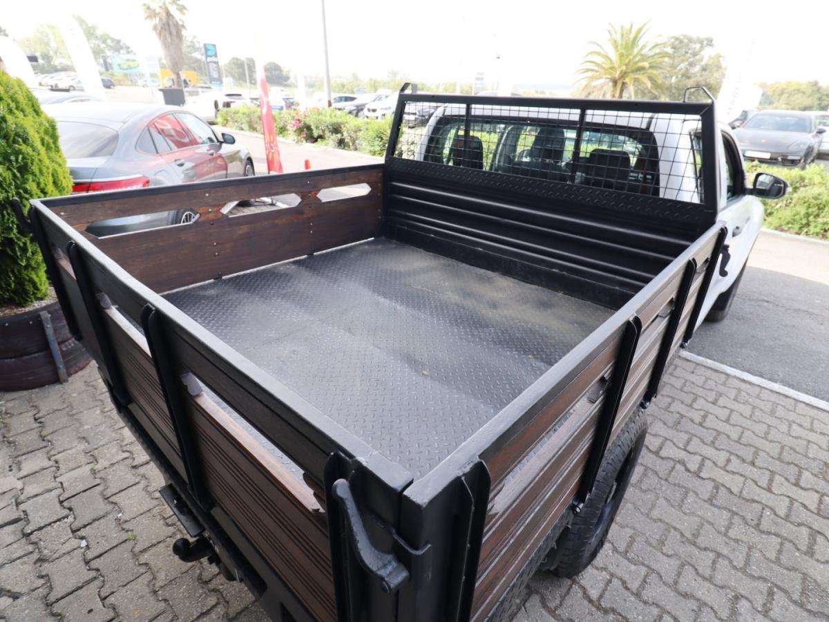 toyota-hilux-2018-diesel-2393cc