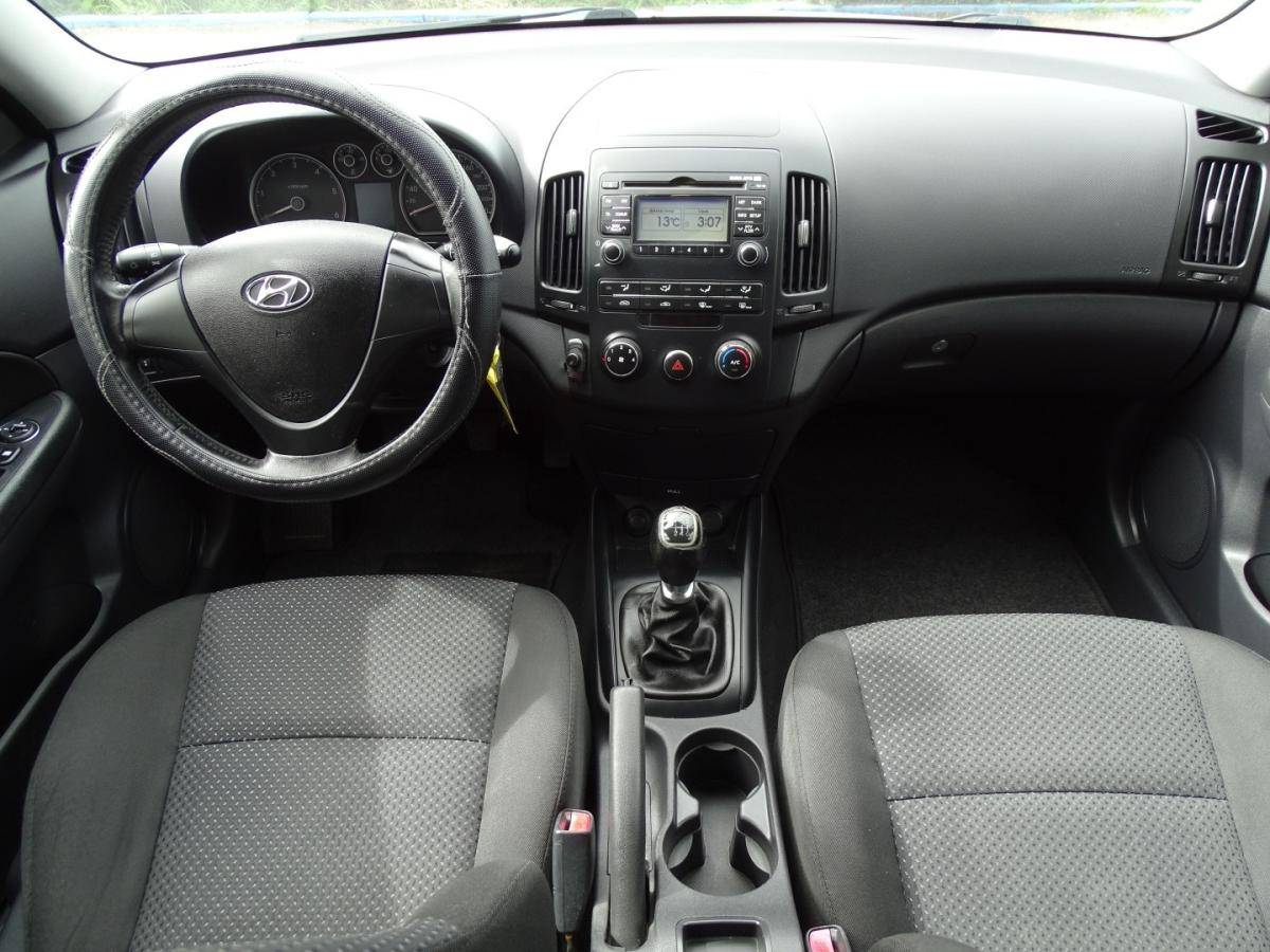 hyundai-i30-2010-diesel-1582cc