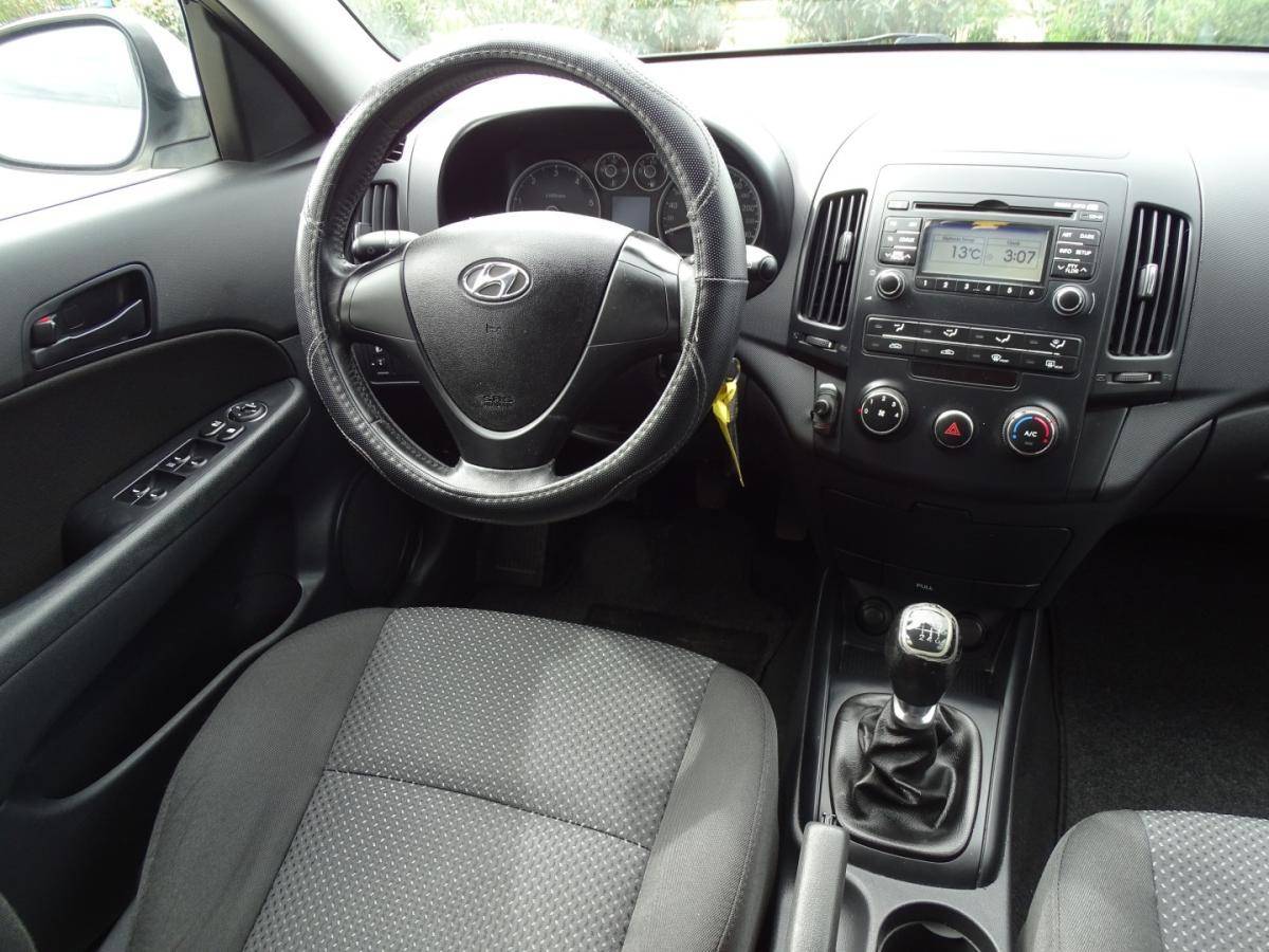 hyundai-i30-2010-diesel-1582cc