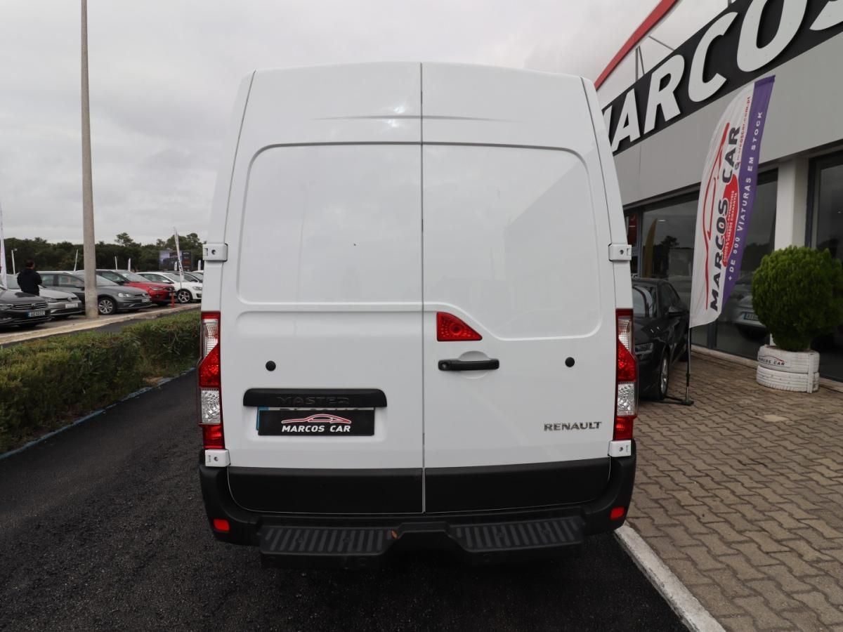renault-master-2024-diesel-2299cc