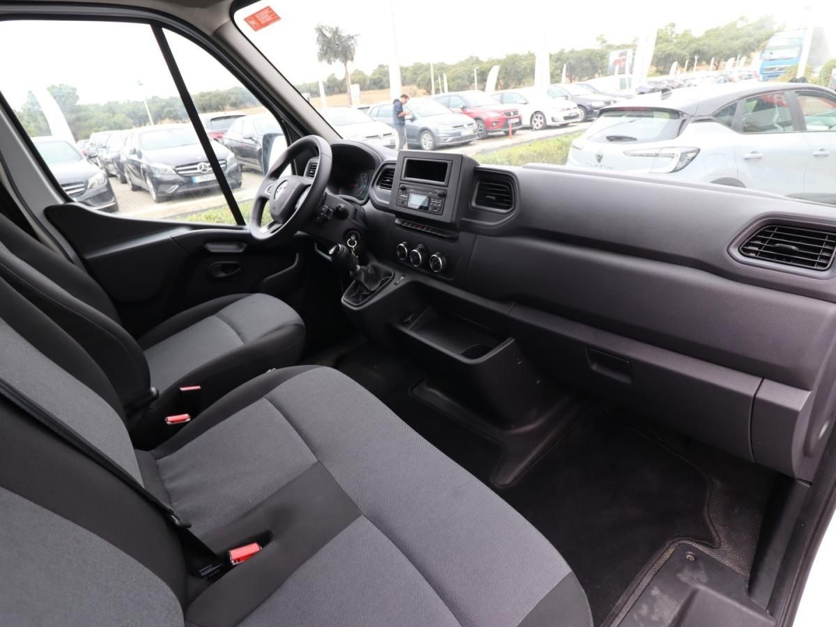 renault-master-2024-diesel-2299cc