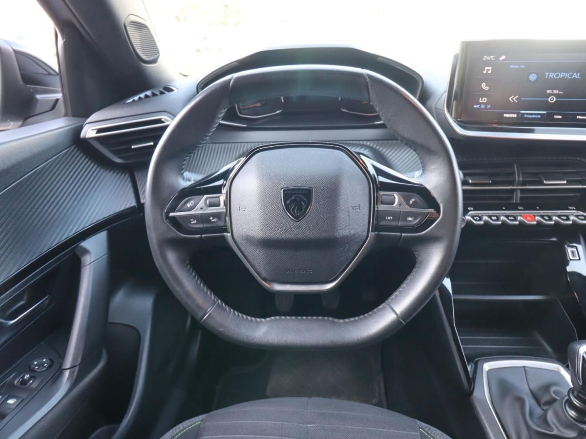 peugeot-2008-2023-gasolina-1199cc