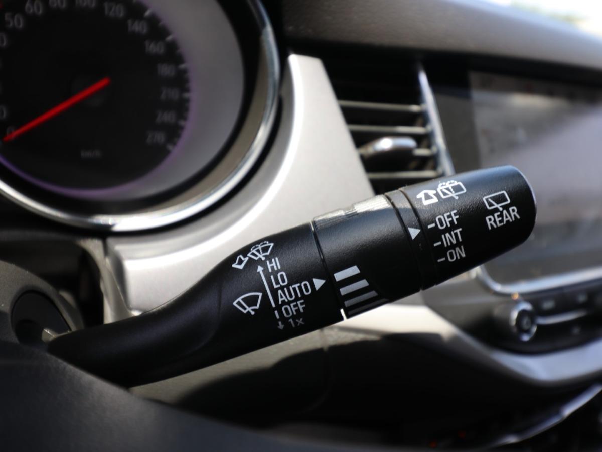 opel-astra-sport-tourer-2019-diesel-1598cc