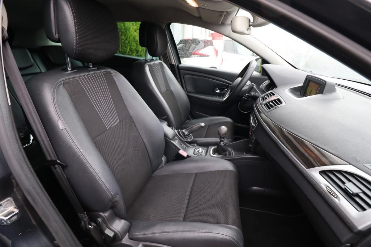 renault-megane-sport-tourer-2010-diesel-1461cc