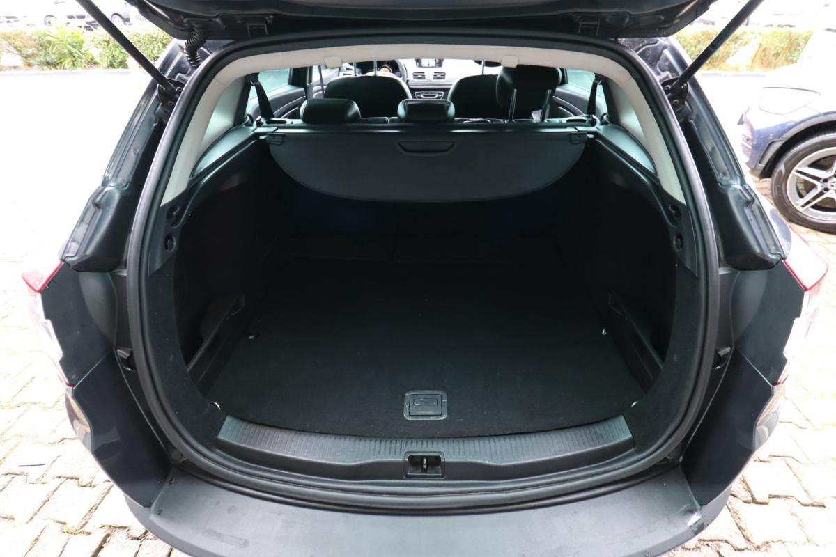 renault-megane-sport-tourer-2010-diesel-1461cc