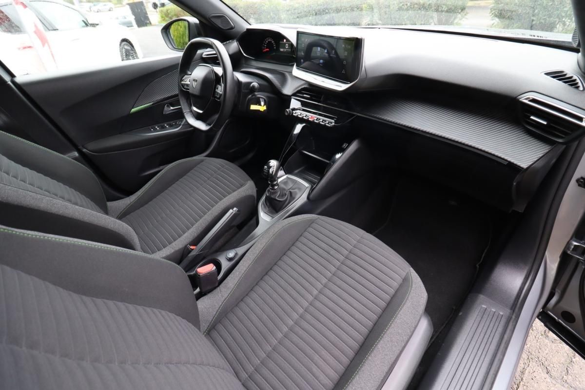 peugeot-2008-2023-gasolina-1199cc