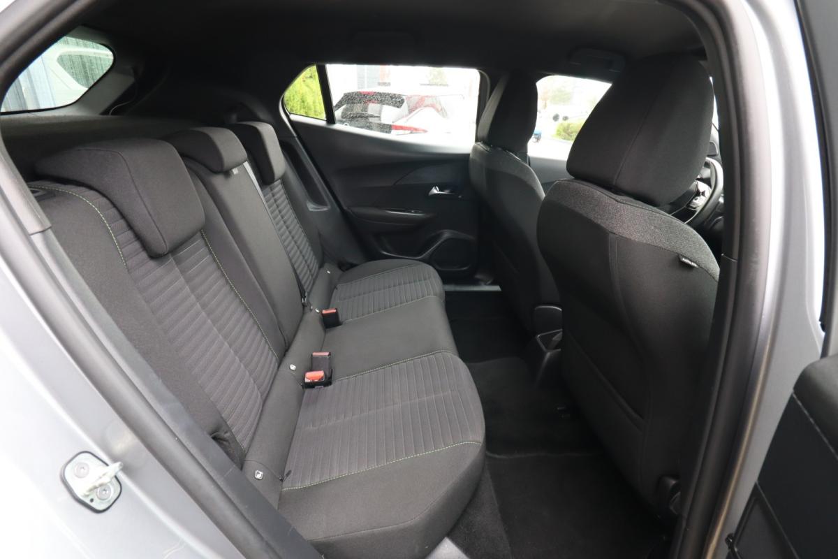 peugeot-2008-2023-gasolina-1199cc