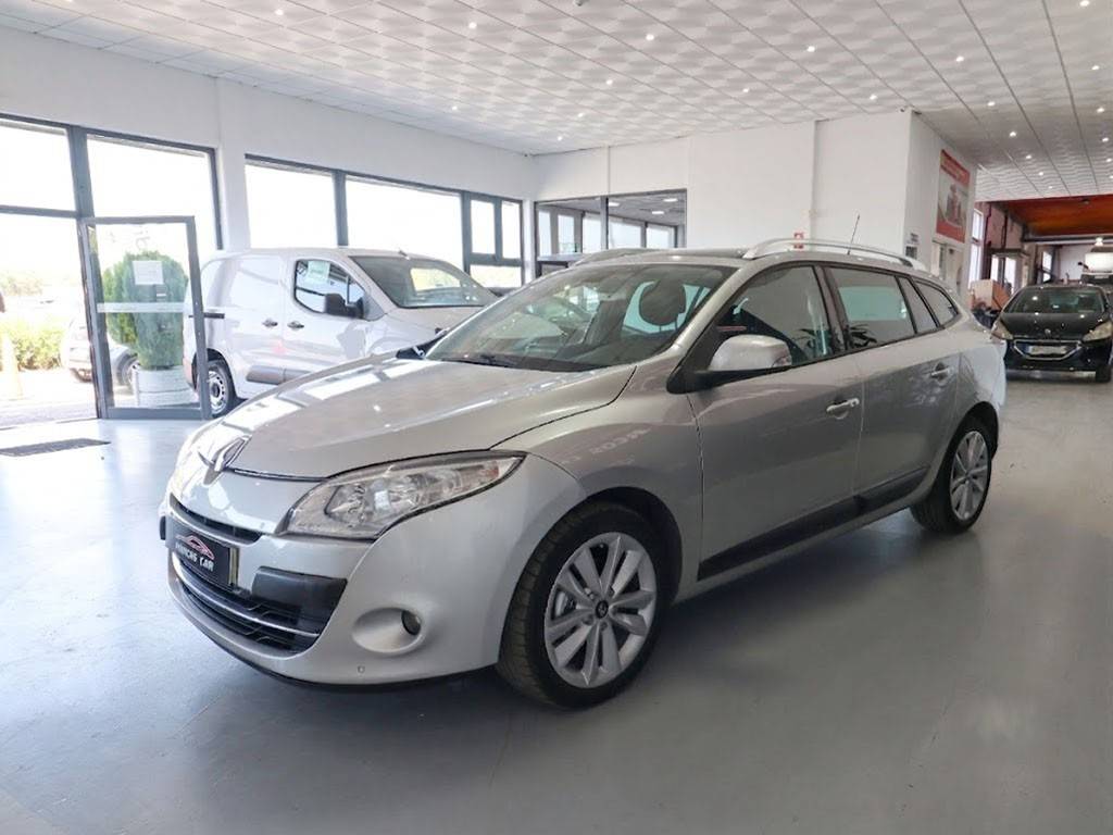 renault-megane-sport-tourer-2010-diesel-1461cc