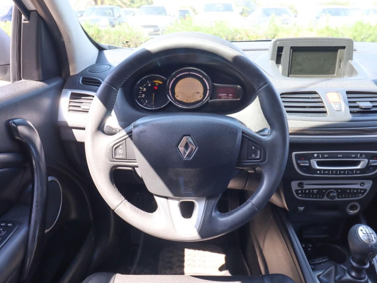 renault-megane-sport-tourer-2010-diesel-1461cc