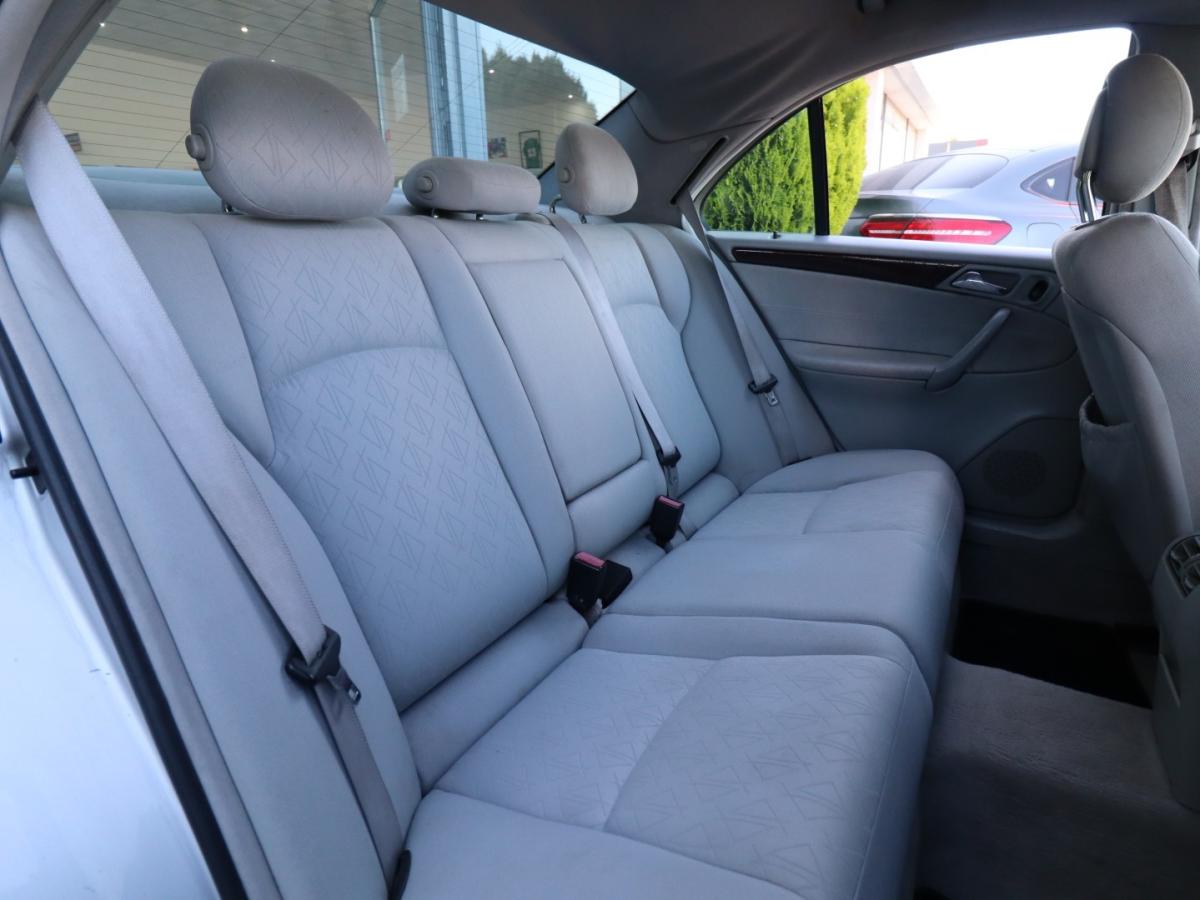 mercedes-benz-classe-c-2000-diesel-2148cc
