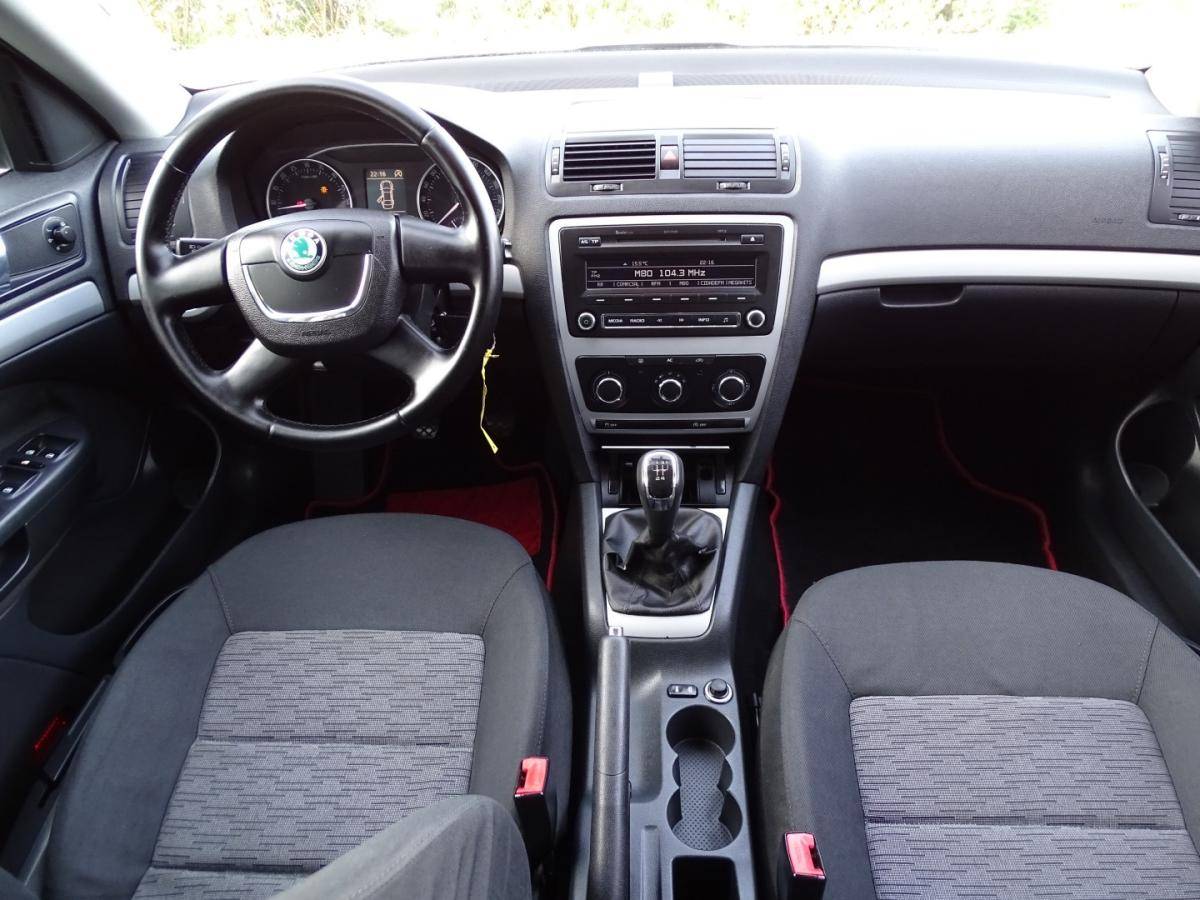 skoda-octavia-break-2011-diesel-1598cc