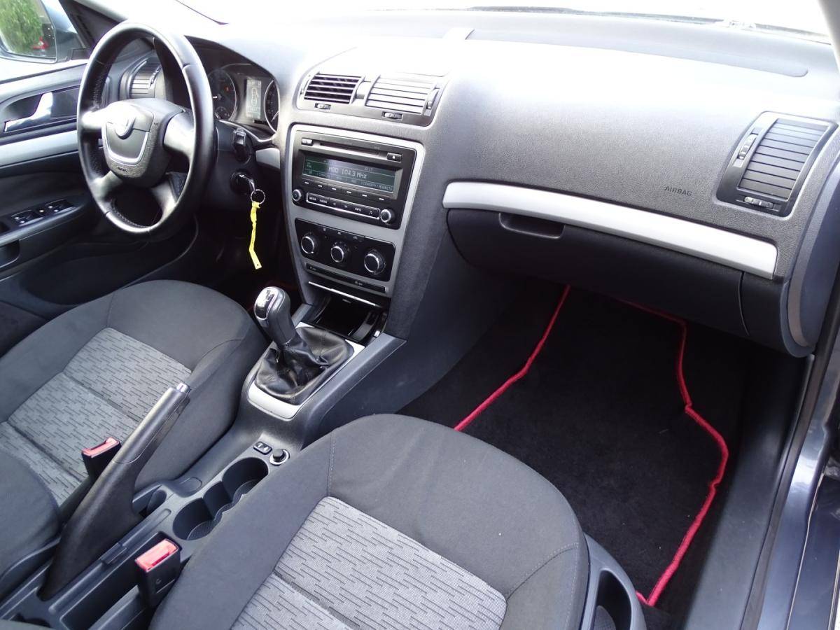 skoda-octavia-break-2011-diesel-1598cc