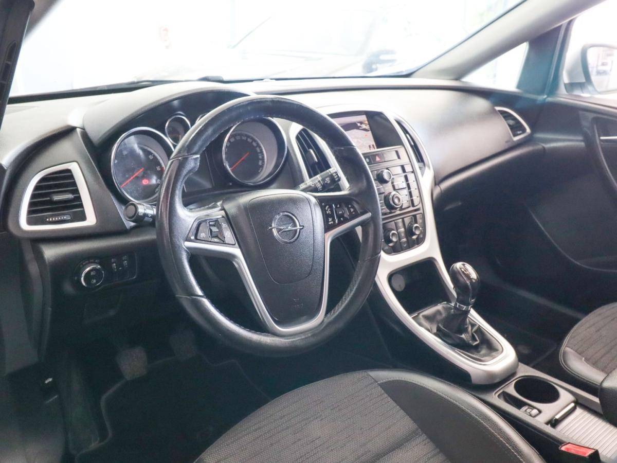 opel-astra-2015-diesel-1598cc