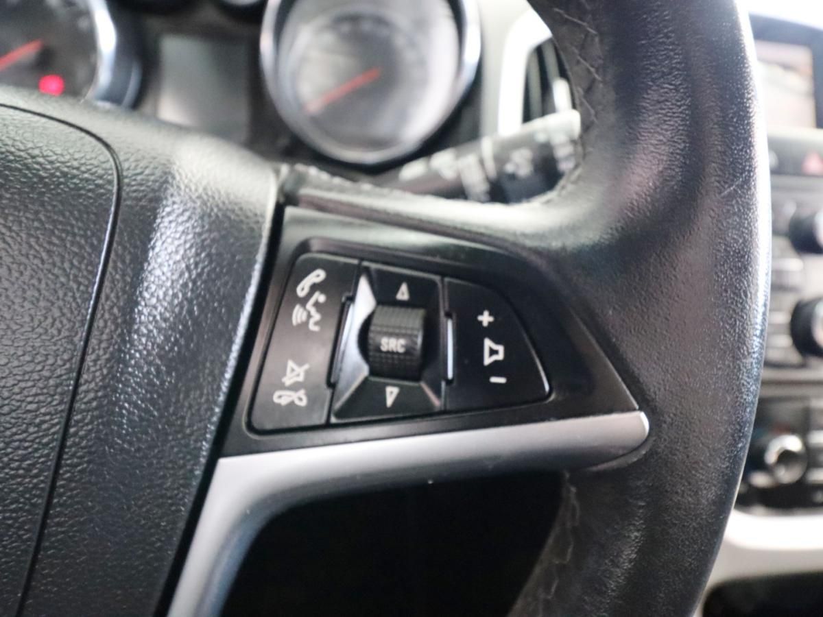 opel-astra-2015-diesel-1598cc