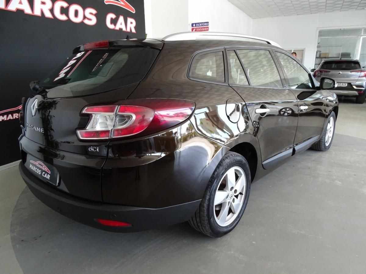 renault-megane-sport-tourer-2011-diesel-1461cc