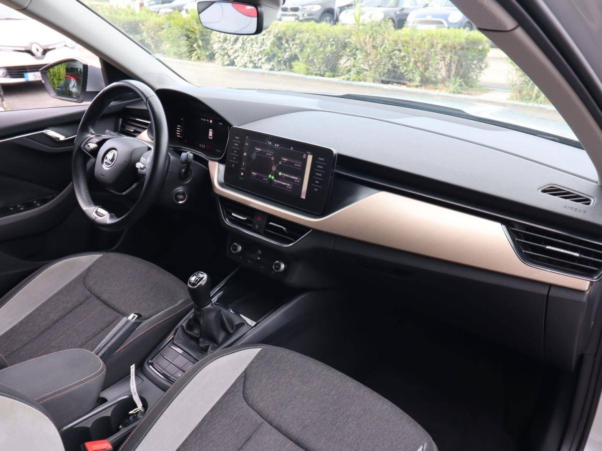 skoda-kamiq-2023-gasolina-999cc