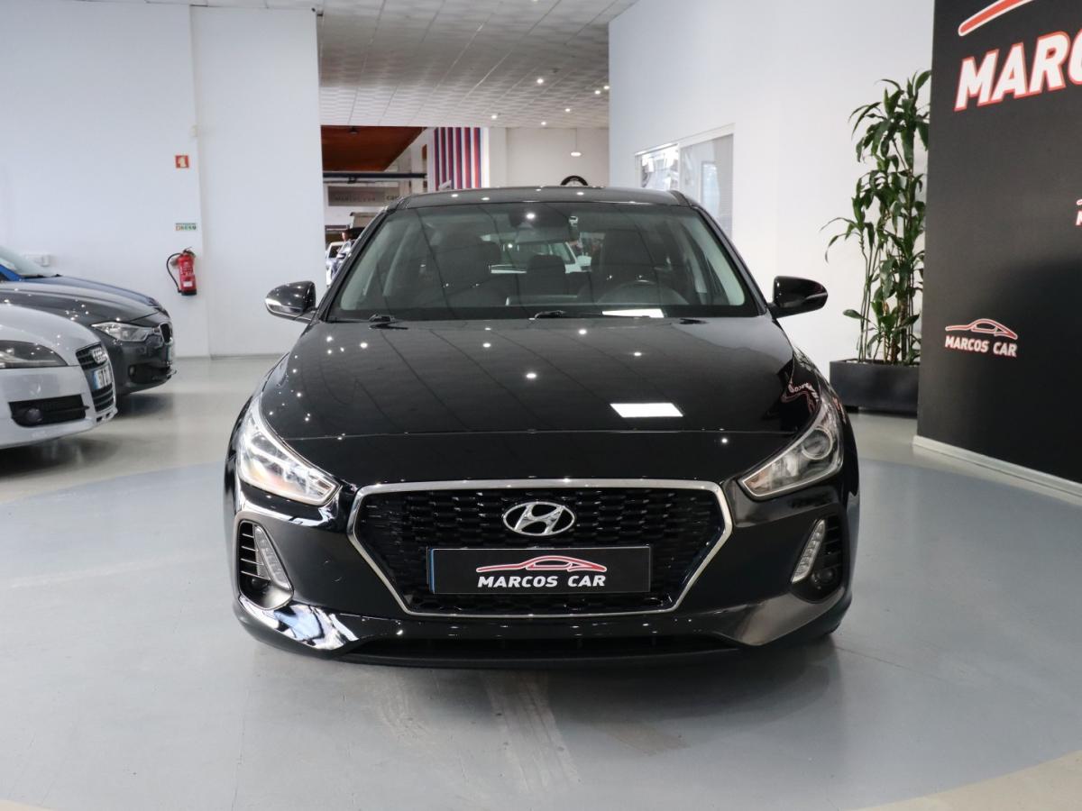 hyundai-i30-sw-2018-diesel-1598cc