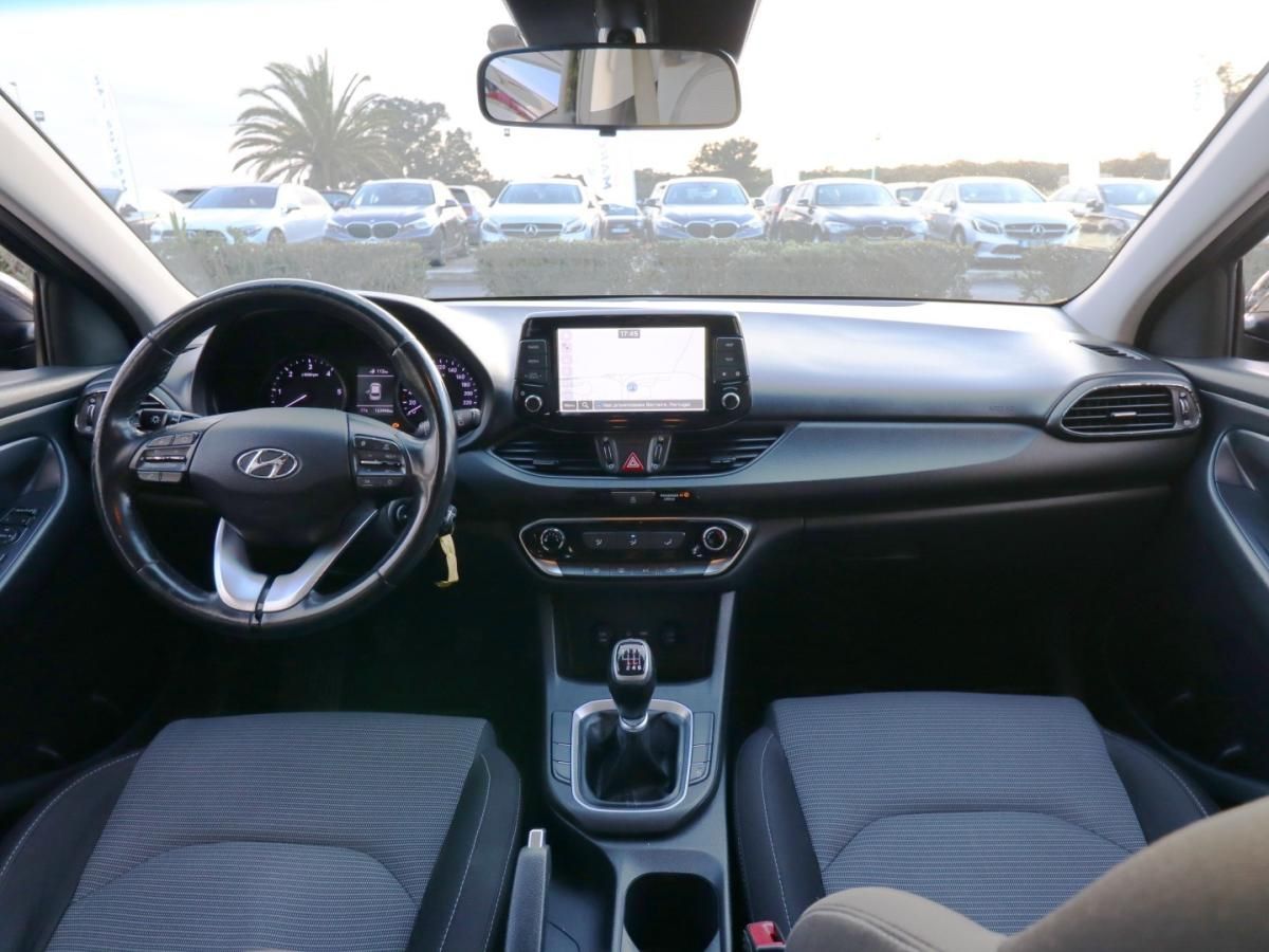 hyundai-i30-sw-2018-diesel-1598cc