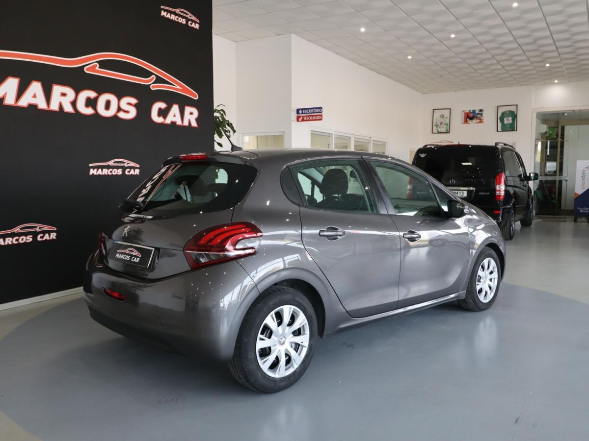 peugeot-208-2018-diesel-1499cc