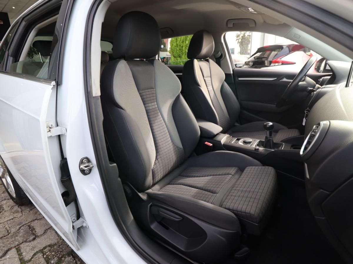 audi-a3-sportback-2015-diesel-1598cc