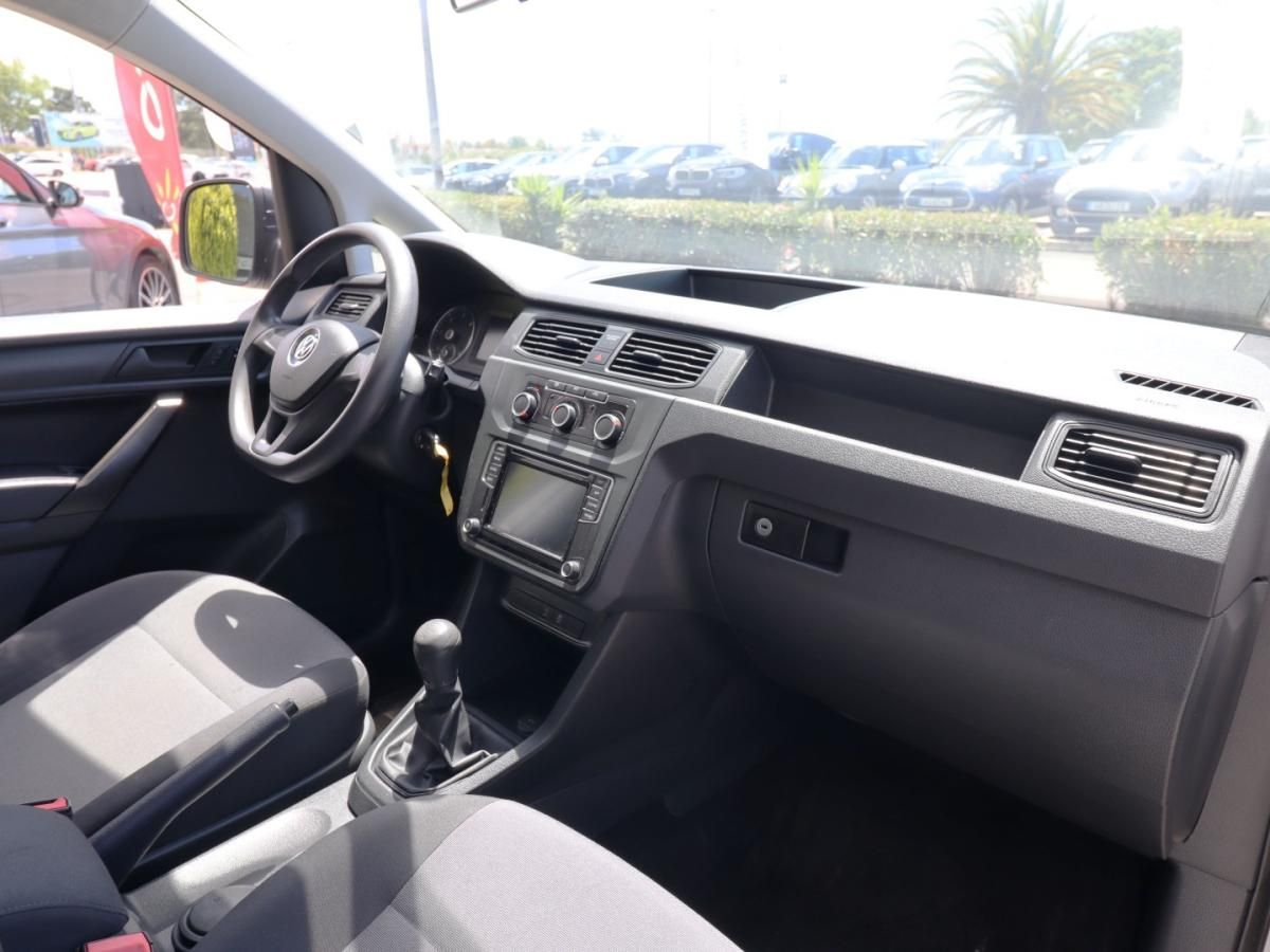 volkswagen-caddy-2020-diesel-1968cc