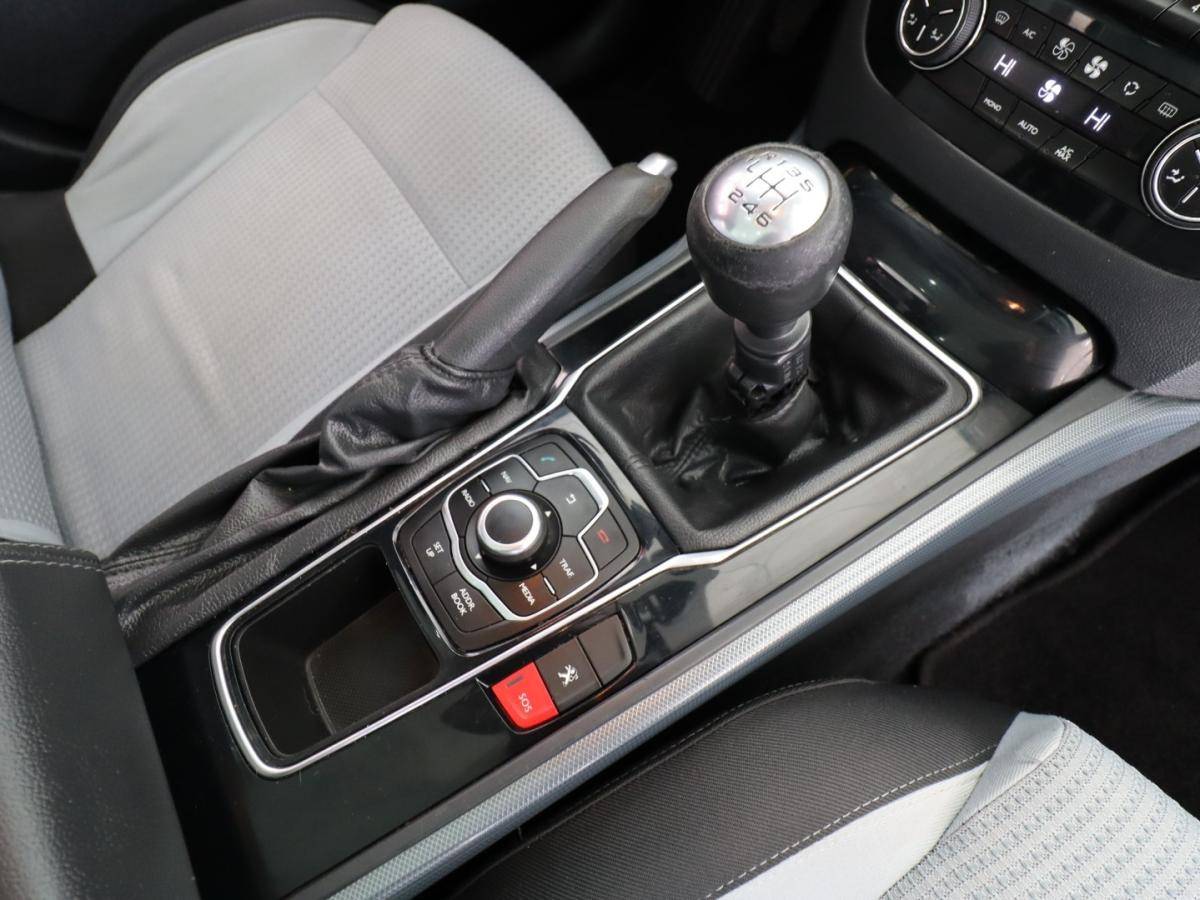 peugeot-508-sw-2014-diesel-1560cc