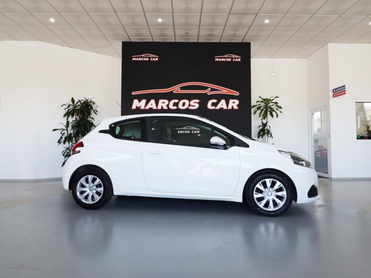 peugeot-208-2017-diesel-1560cc