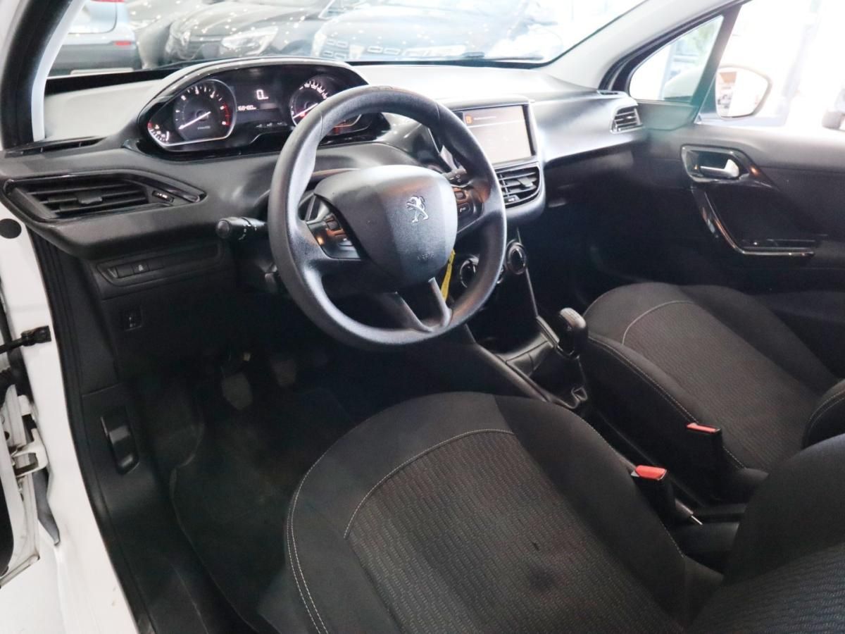 peugeot-208-2017-diesel-1560cc