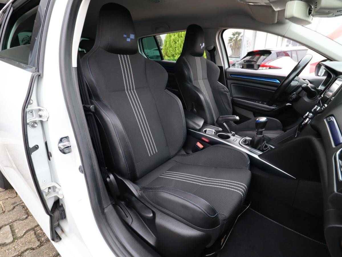renault-megane-sport-tourer-2016-diesel-1461cc