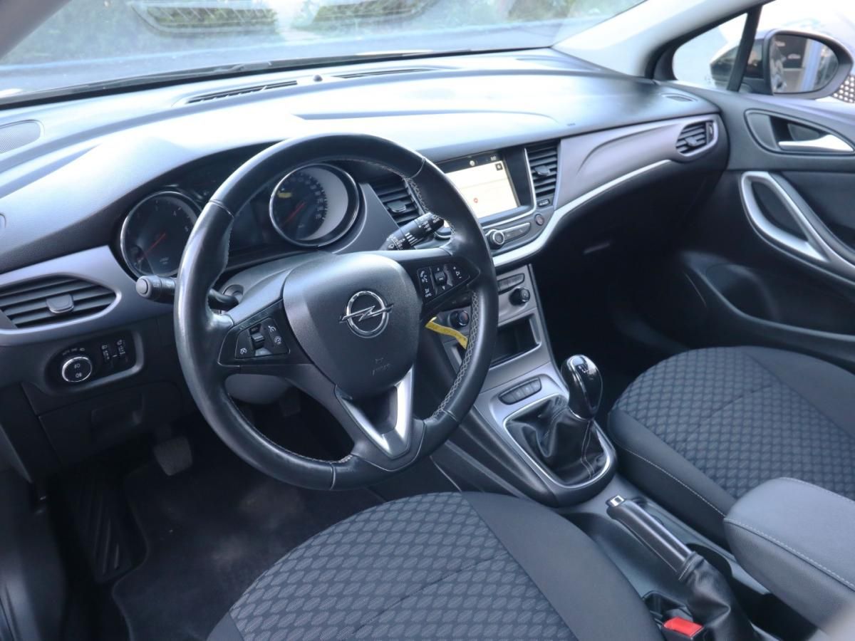 opel-astra-2021-diesel-1499cc