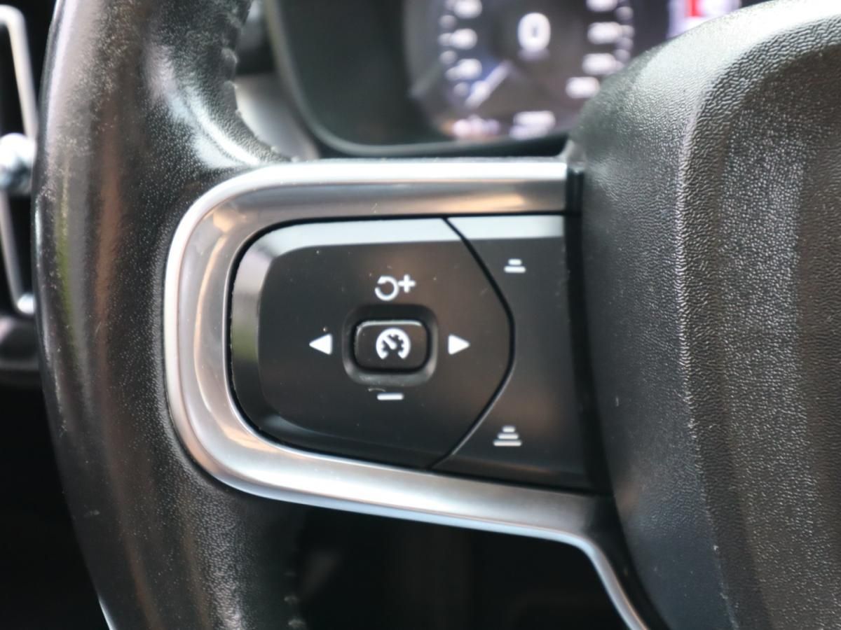 volvo-xc40-2021-hibrido-1477cc