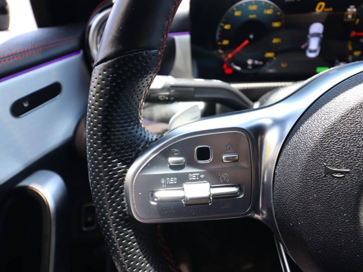 mercedes-benz-cla-2022-hibrido-1398cc
