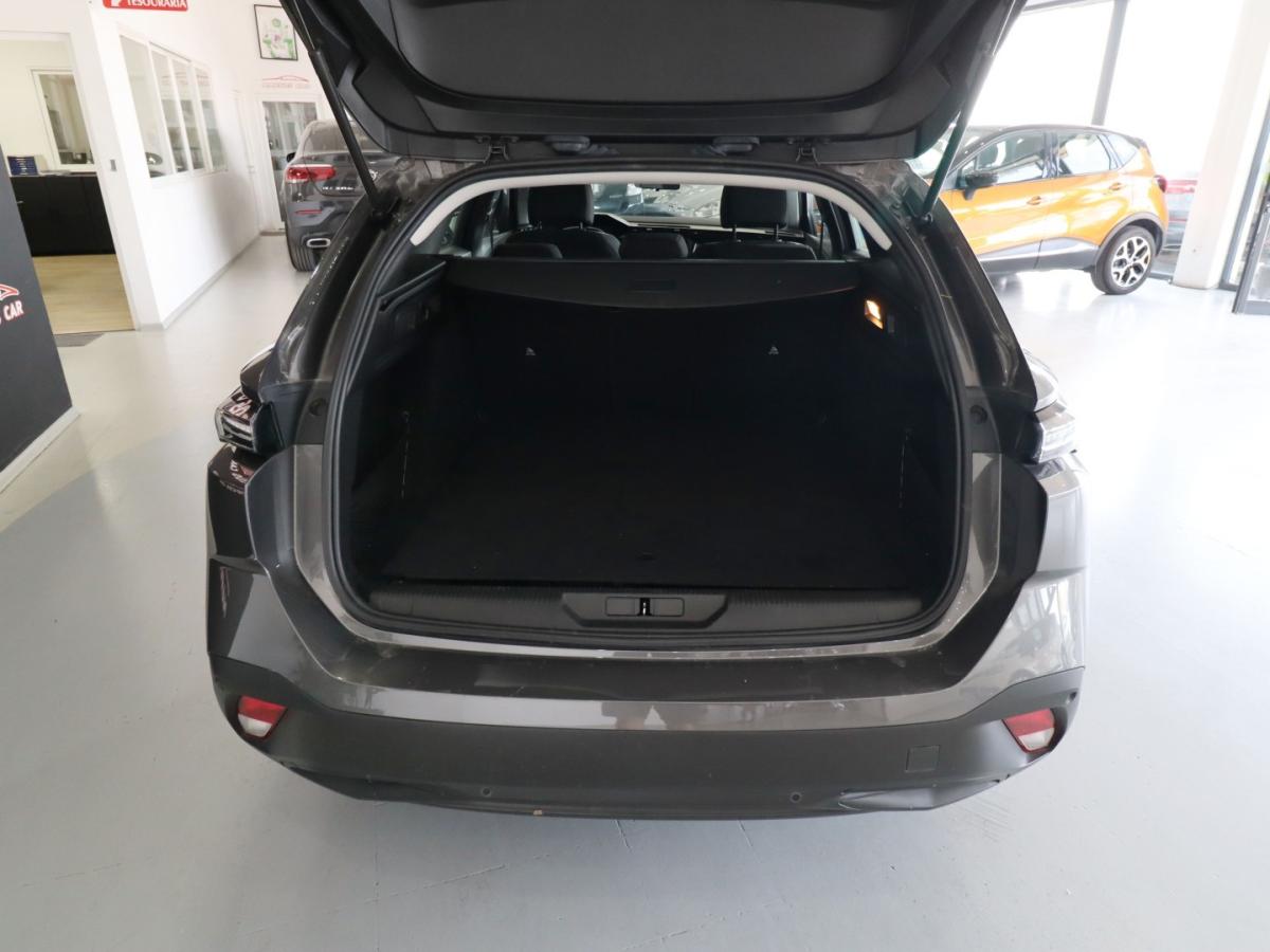 peugeot-308-sw-2022-gasolina-1199cc