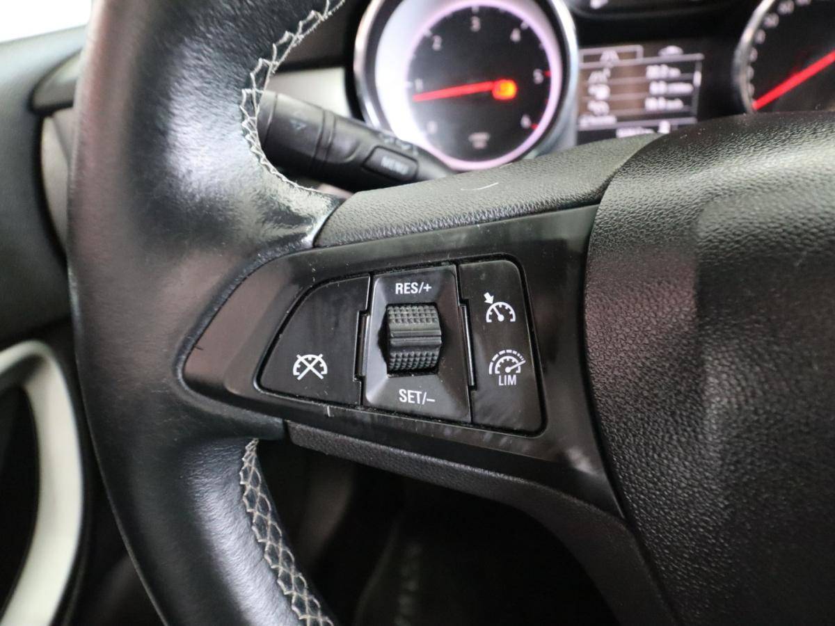 opel-astra-sport-tourer-2017-diesel-1598cc