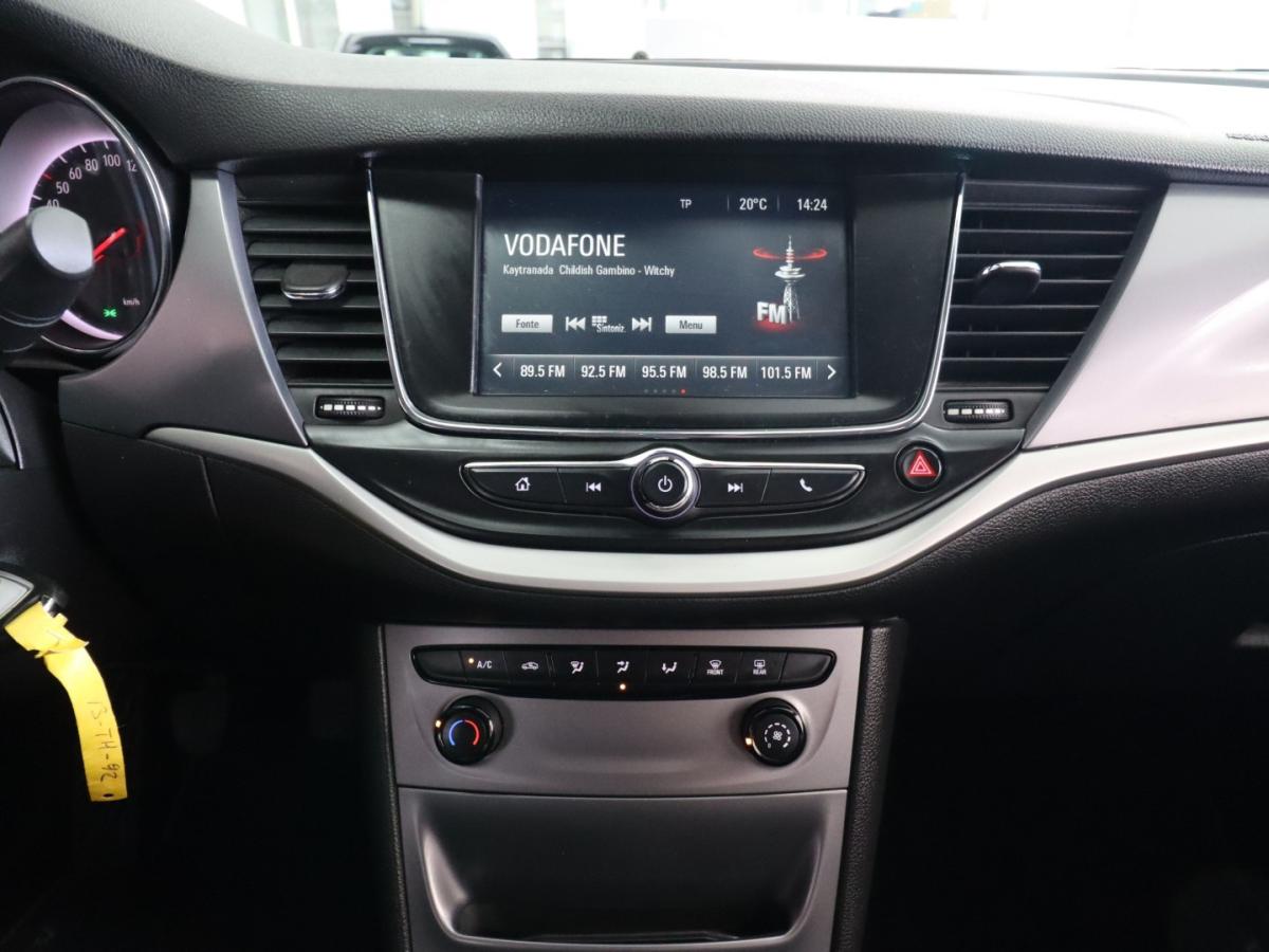 opel-astra-sport-tourer-2017-diesel-1598cc