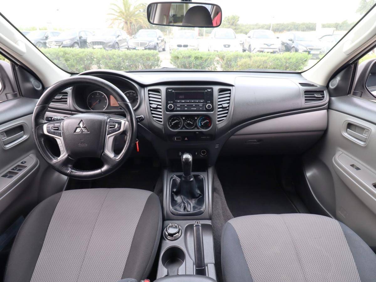 mitsubishi-l200-2019-diesel-2442cc