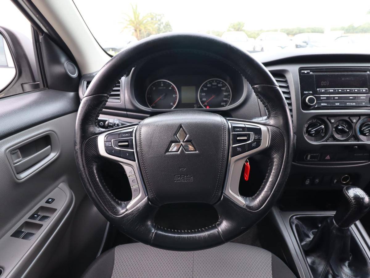 mitsubishi-l200-2019-diesel-2442cc