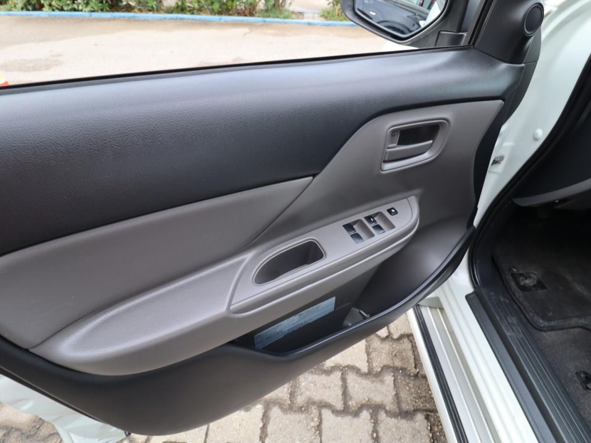 mitsubishi-l200-2019-diesel-2442cc