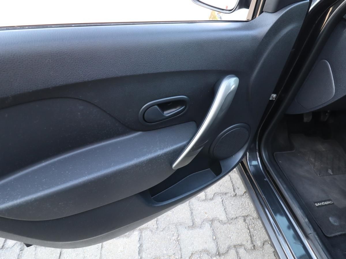 dacia-sandero-2015-diesel-1461cc