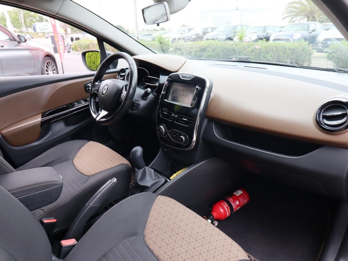 renault-clio-sport-tourer-2014-diesel-1461cc