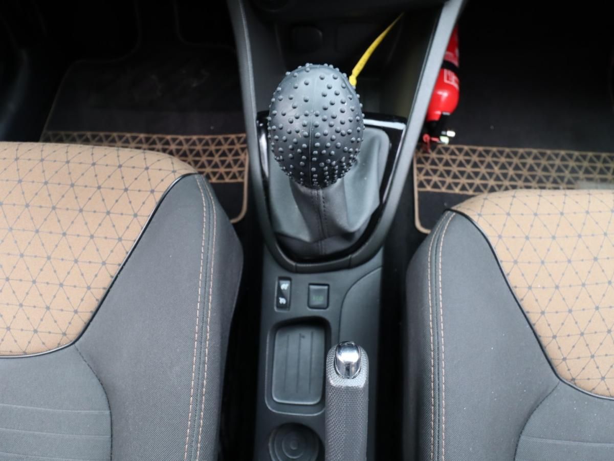 renault-clio-sport-tourer-2014-diesel-1461cc