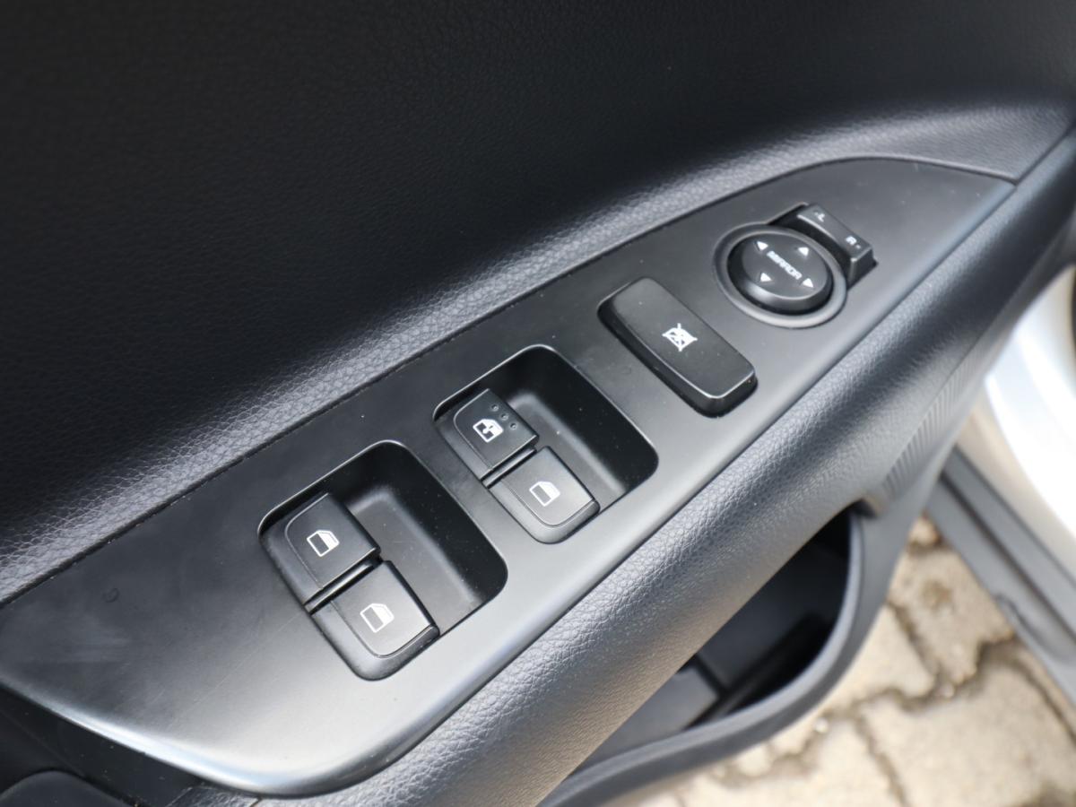kia-stonic-2022-gasolina-1197cc