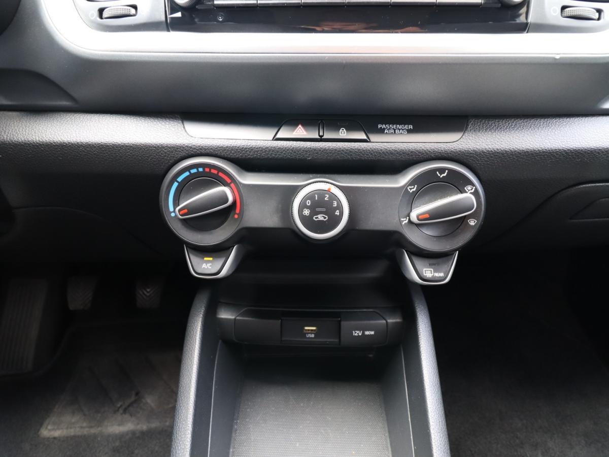 kia-stonic-2022-gasolina-1197cc