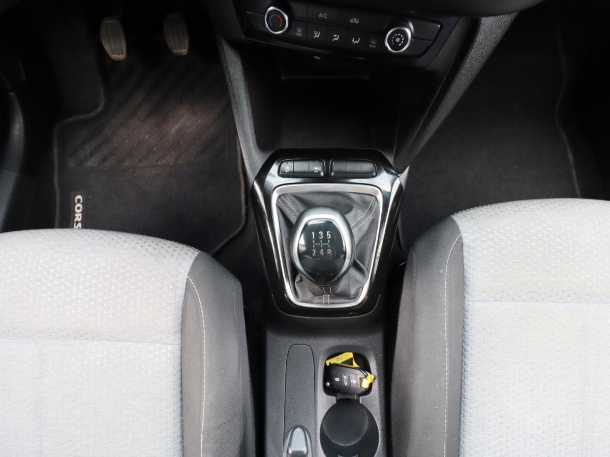 opel-corsa-2023-gasolina-1200cc