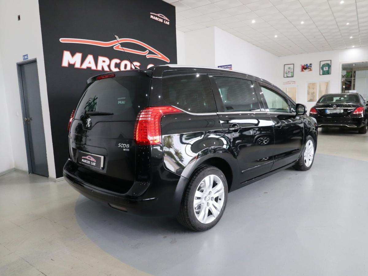 peugeot-5008-2013-diesel-1560cc